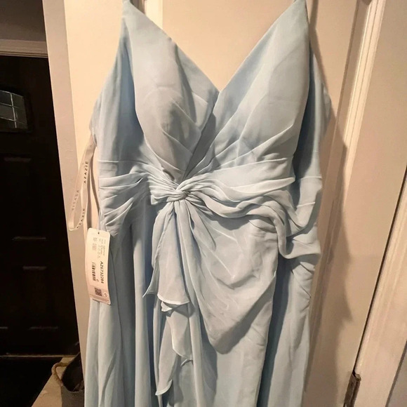 ~Azazie~ Gown - Size A16 - Picture 3 of 13